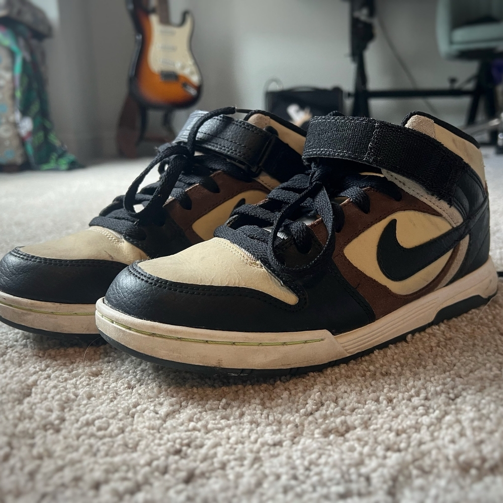 Nike mid Jordan